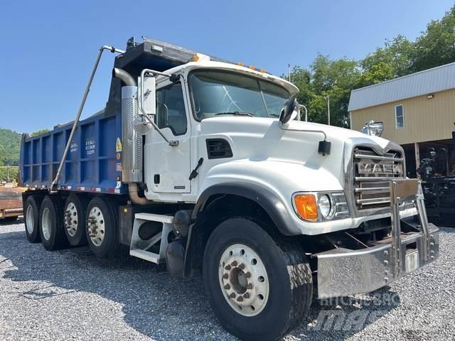 Mack CV713 Kiperi kamioni