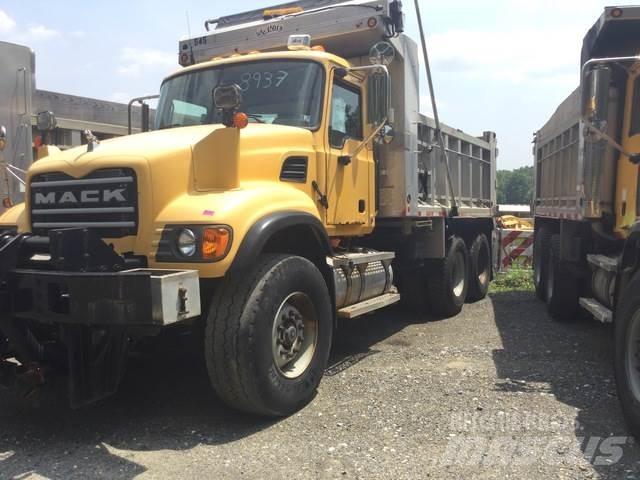 Mack CV713 Snežne daske i plugovi