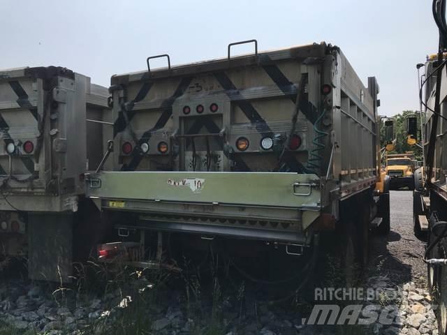 Mack CV713 Snežne daske i plugovi