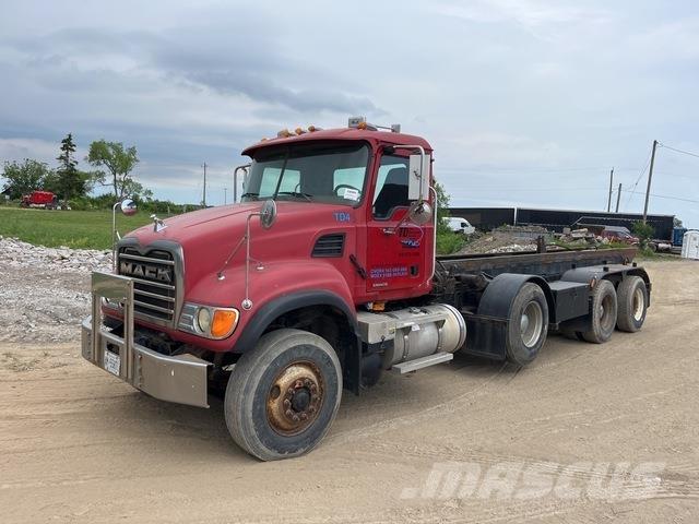 Mack CV713 Komunalni kamioni