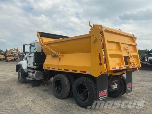 Mack CV713 Snežne daske i plugovi