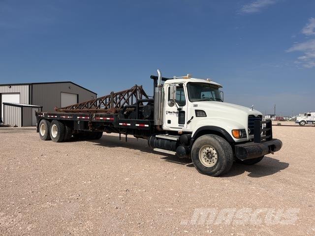 Mack CV713 Kamioni sa otvorenim sandukom