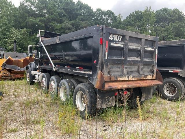 Mack CV713 Kiperi kamioni