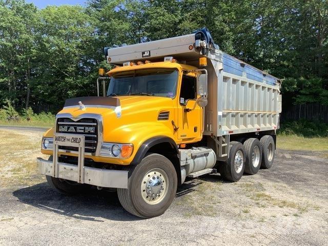 Mack CV713 Kiperi kamioni