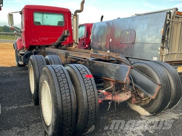 Mack CV713 Kabine i unutrašnjost