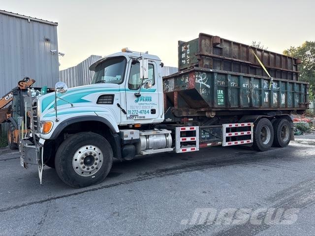 Mack CV713 Komunalni kamioni
