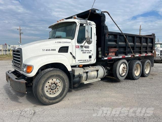 Mack CV713 Kiperi kamioni