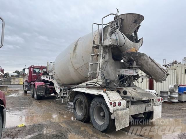 Mack CXU613 Tegljači