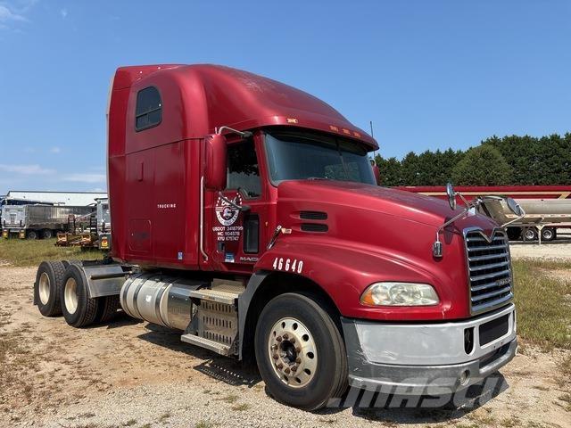 Mack CXU613 Tegljači