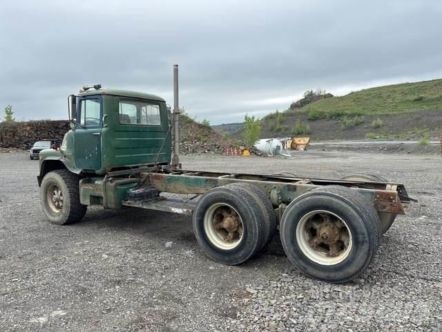 Mack DM600 Kabine i unutrašnjost