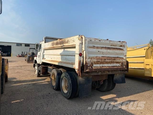 Mack DM686S Kiperi kamioni