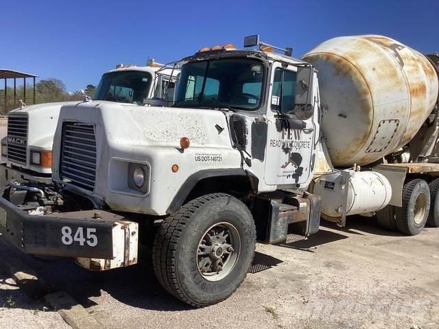 Mack DM690S Ostali kamioni