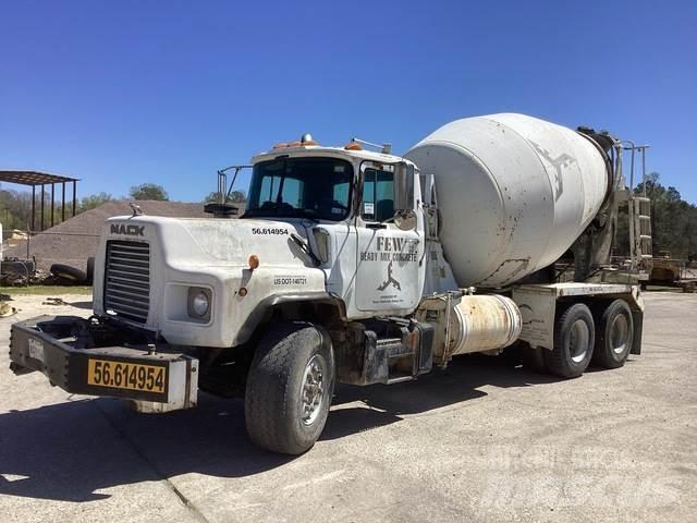 Mack DM690S Ostali kamioni