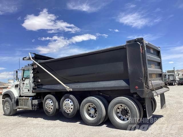 Mack GR104F Kiperi kamioni