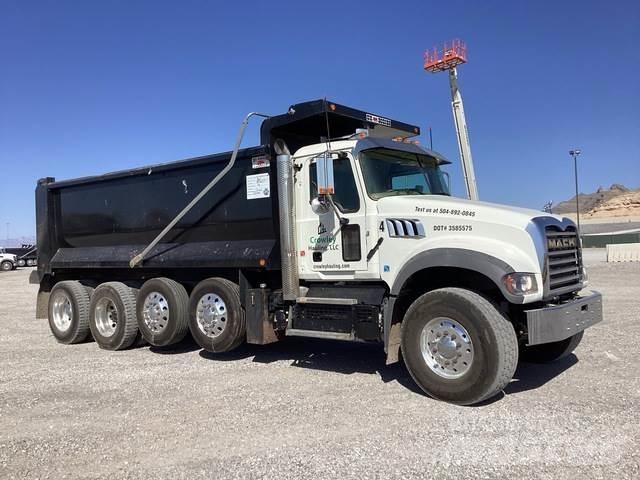 Mack GR104F Kiperi kamioni