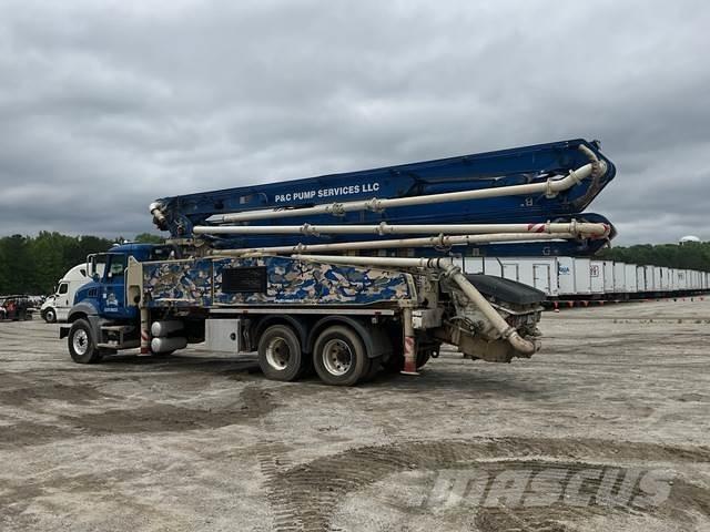 Mack GR64B Kamionske beton pumpe
