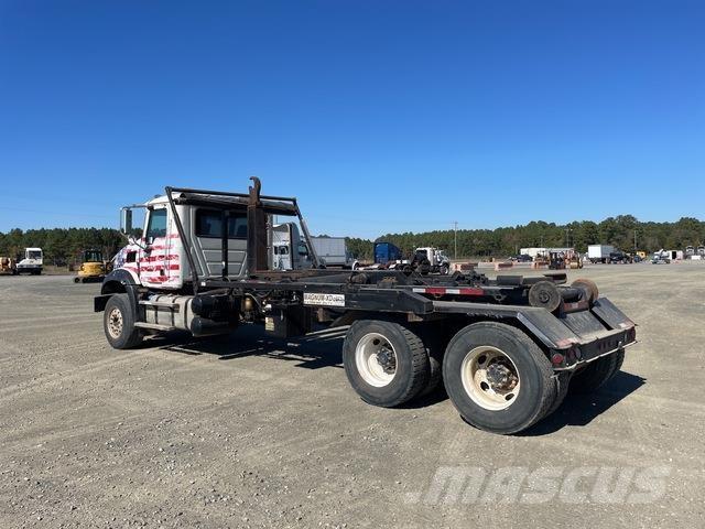 Mack GU533 Rol kiper kamioni sa kukom za podizanje tereta