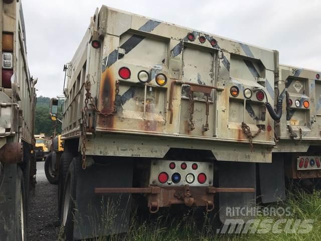 Mack GU713 Snežne daske i plugovi