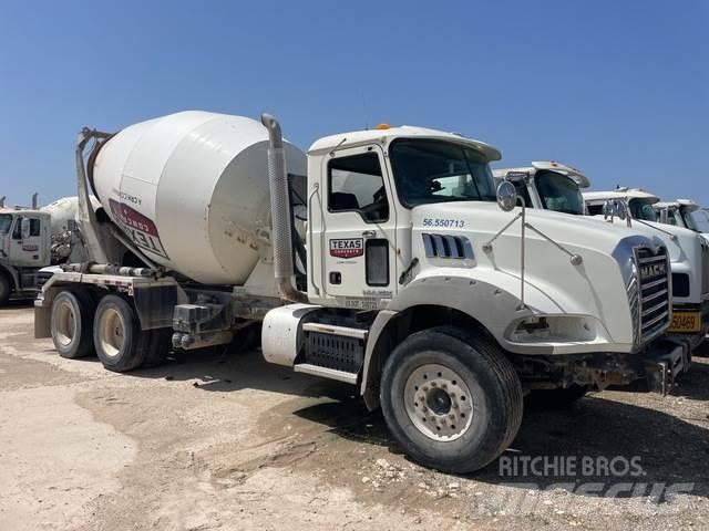 Mack GU813 Ostali kamioni