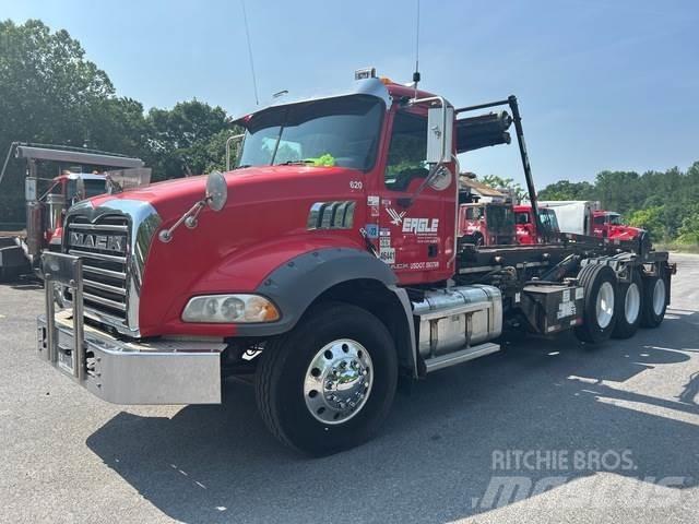 Mack GU813 Komunalni kamioni