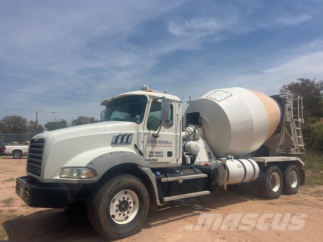 Mack GU813 Ostali kamioni