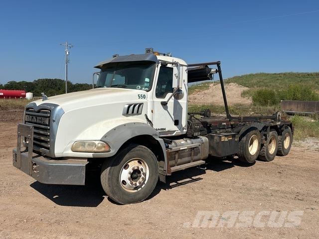 Mack GU813 Komunalni kamioni