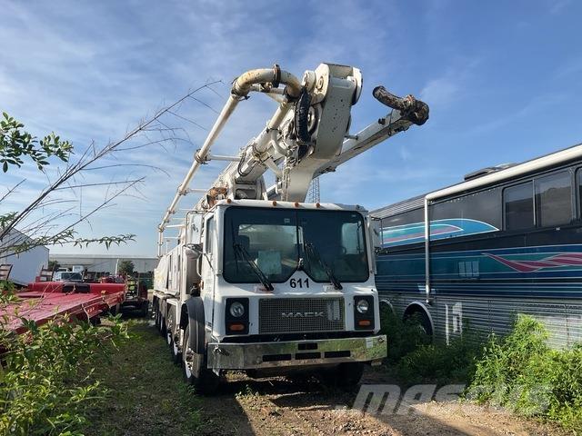 Mack MR688S Kamionske beton pumpe