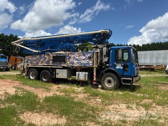 Mack MRU613 Kamionske beton pumpe