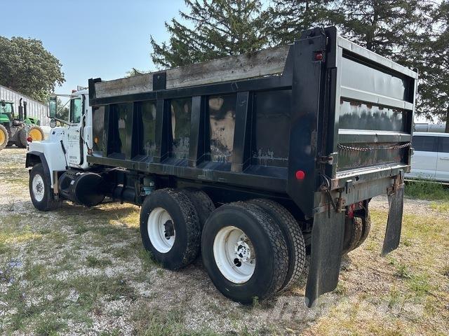 Mack RB690S Kiperi kamioni