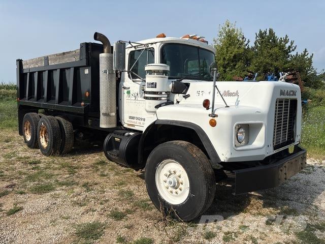 Mack RB690S Kiperi kamioni