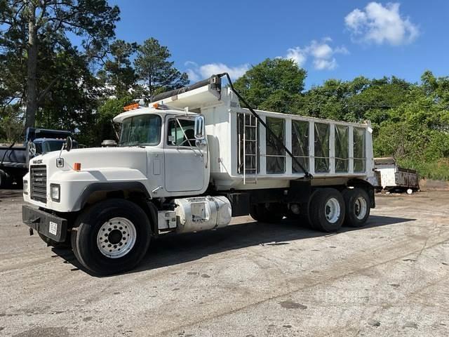 Mack RD600 Kiperi kamioni
