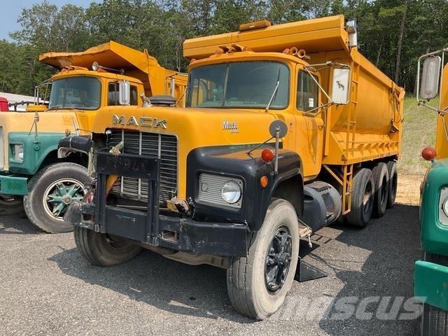 Mack RD686SX Kiperi kamioni