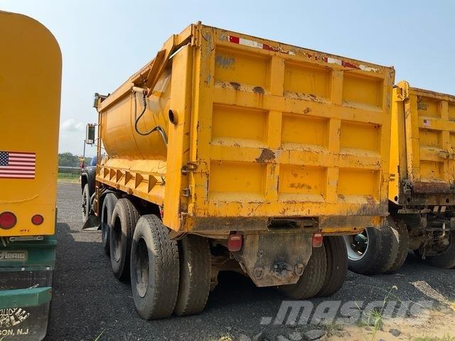 Mack RD686SX Kiperi kamioni
