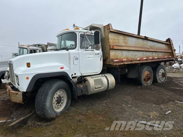 Mack RD688S Kiperi kamioni