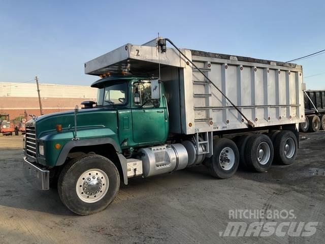 Mack RD688S Kiperi kamioni