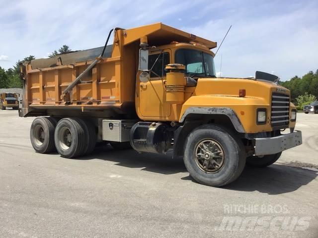 Mack RD688S Kiperi kamioni