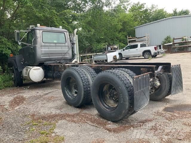 Mack RD688S Kabine i unutrašnjost