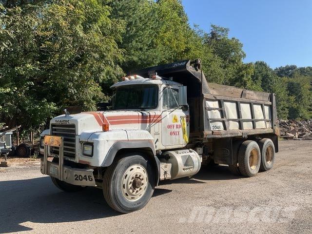 Mack RD688S Kiperi kamioni