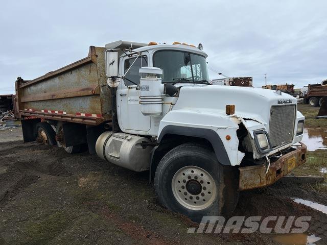 Mack RD688S Kiperi kamioni