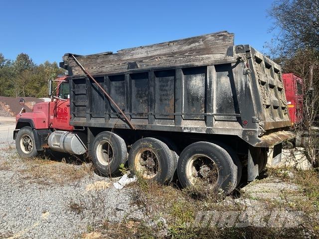 Mack RD688S Kiperi kamioni