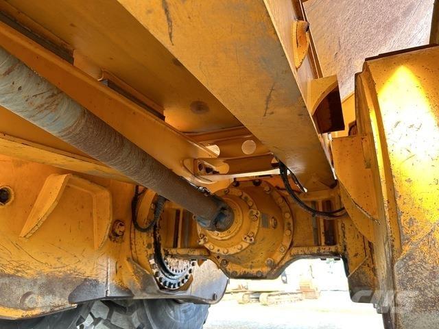 Moxy MT 41 Zglobni damperi