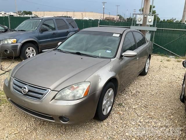 Nissan Altima Automobili