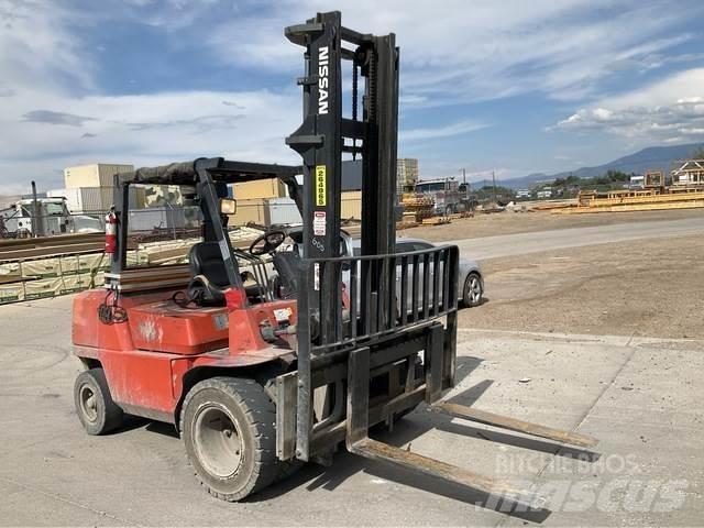 Nissan F04D40H Ostalo za građevinarstvo