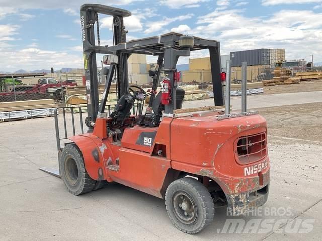 Nissan F04D40H Ostalo za građevinarstvo
