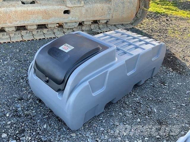  Olsen DD500 Fuel and additive tanks