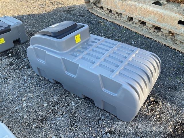  Olsen DD500 Fuel and additive tanks
