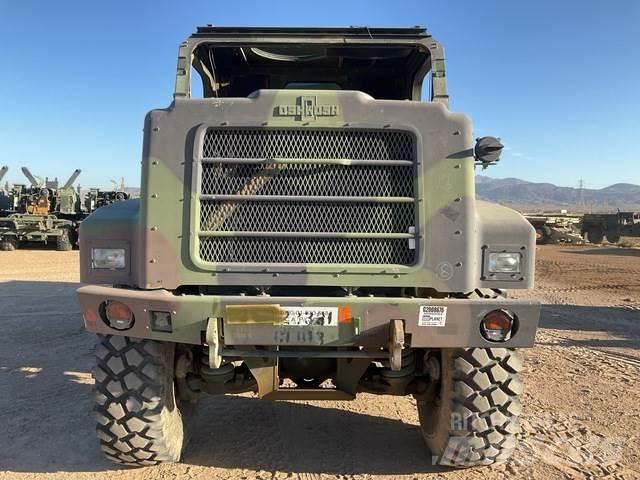 Oshkosh AMK29 Kiperi kamioni