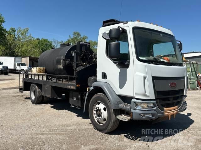 Peterbilt 220 Ostali kamioni