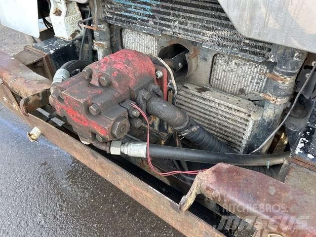 Peterbilt 320 Kamioni za otpad