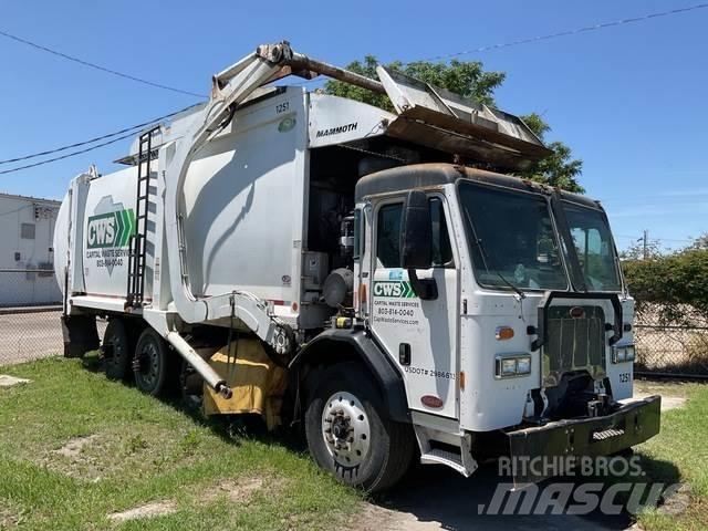 Peterbilt 320 Kamioni za otpad
